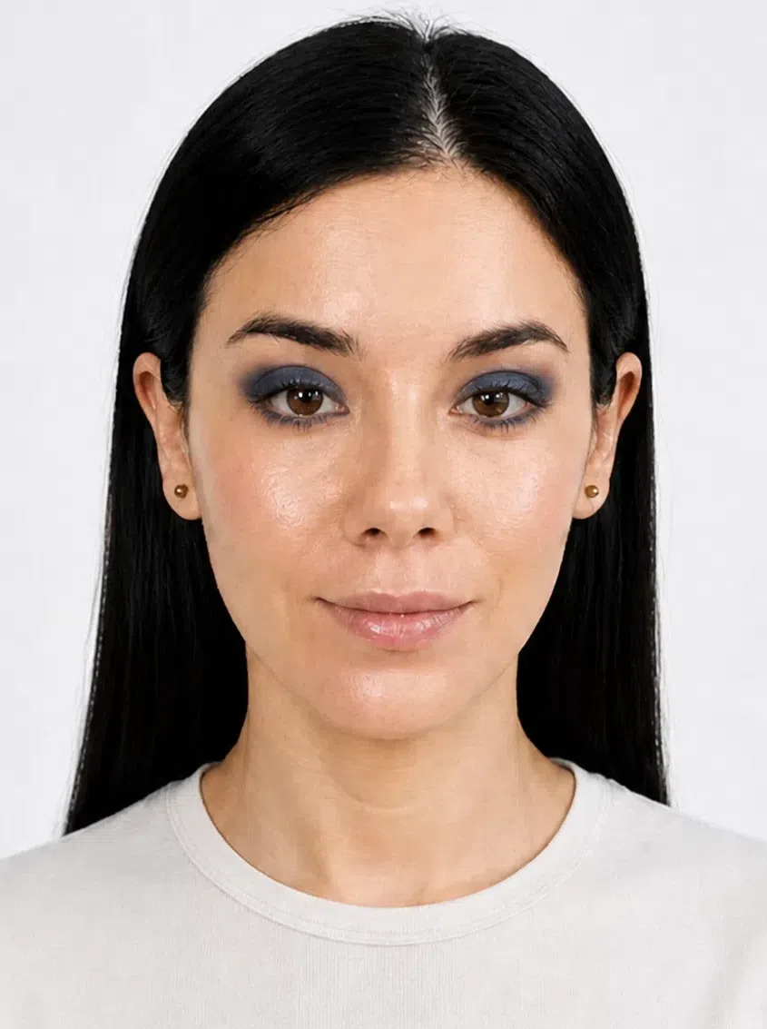 Navy - eye makeup option