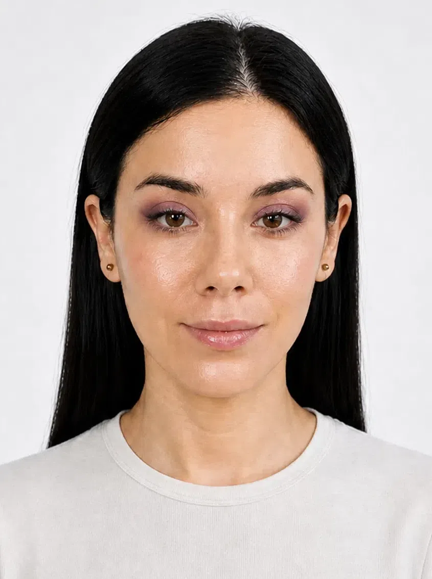 Plum smoke - eye makeup option