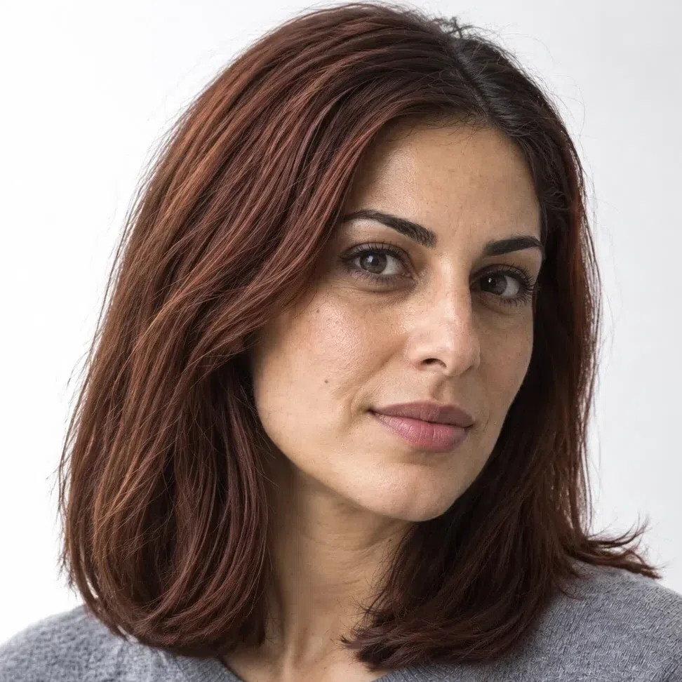 Level 4 dark copper hair color on a medium-skinned Cool Summer woman