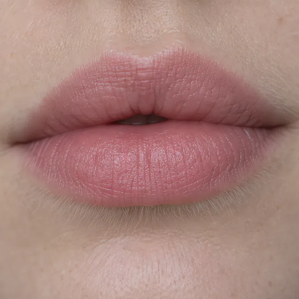 Cool Summer daytime lip on a fair complexion