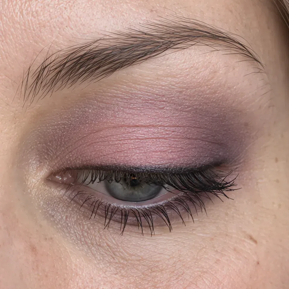 Cool Summer evening eye makeup on a light complexion