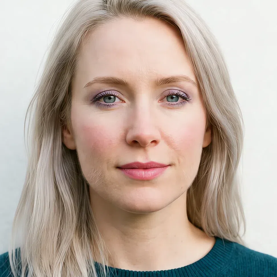 Dinner Light Summer makeup on a fair complexion