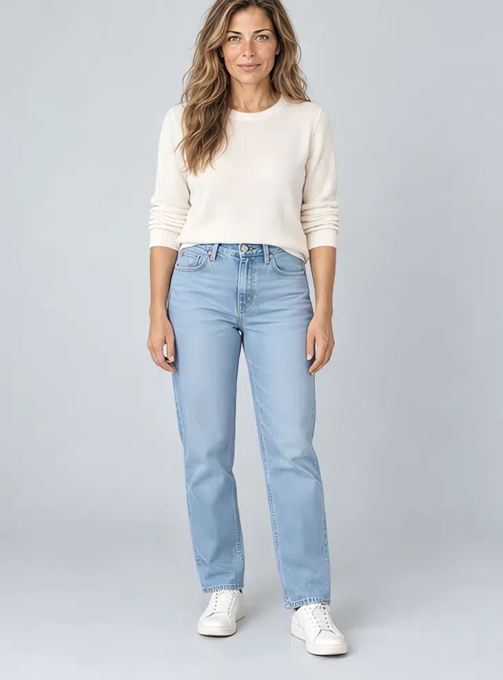 Pale denim jeans, Light Spring capsule wardrobe, Light complexion