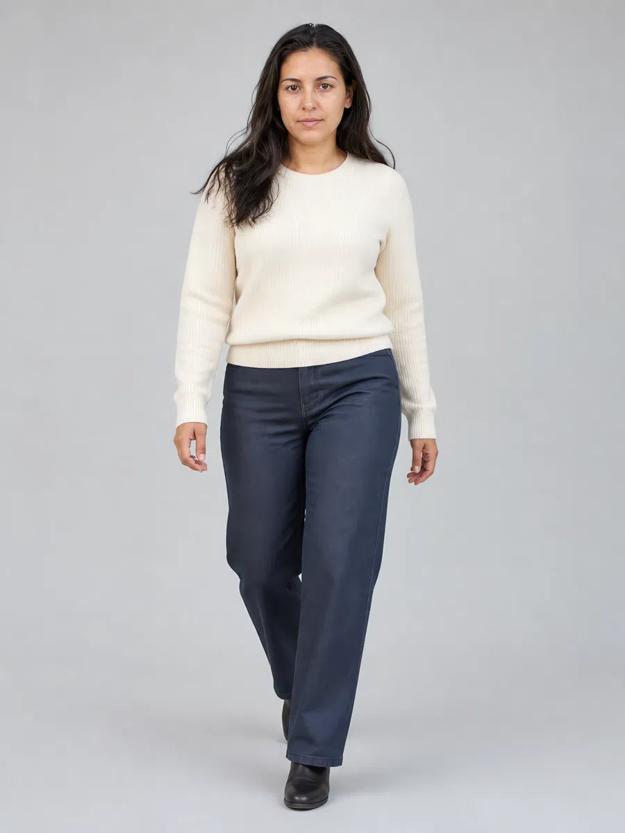 Soft Summer dark blue jeans, Medium complexion