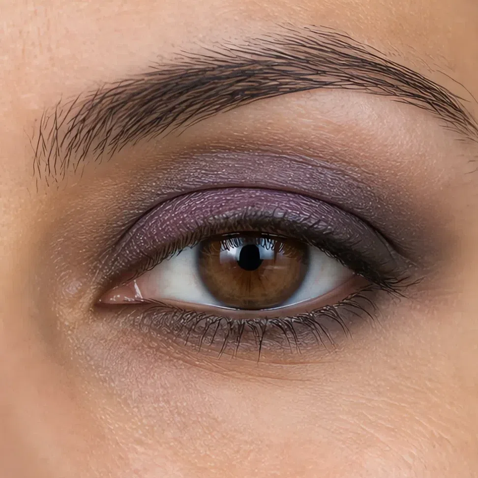 Soft Summer evening eye makeup on a medium complexion