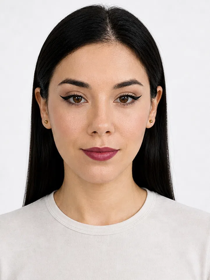 Lifting wing - complete makeup look